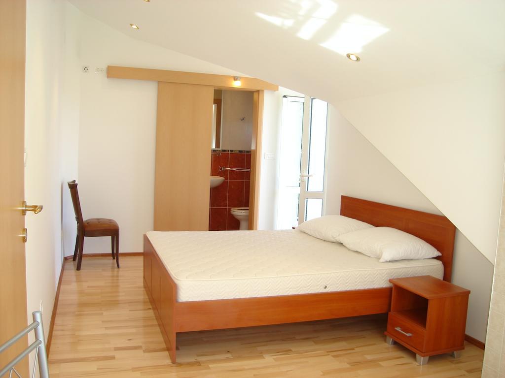 Polače Apartments & Rooms Villa Lucija מראה חיצוני תמונה